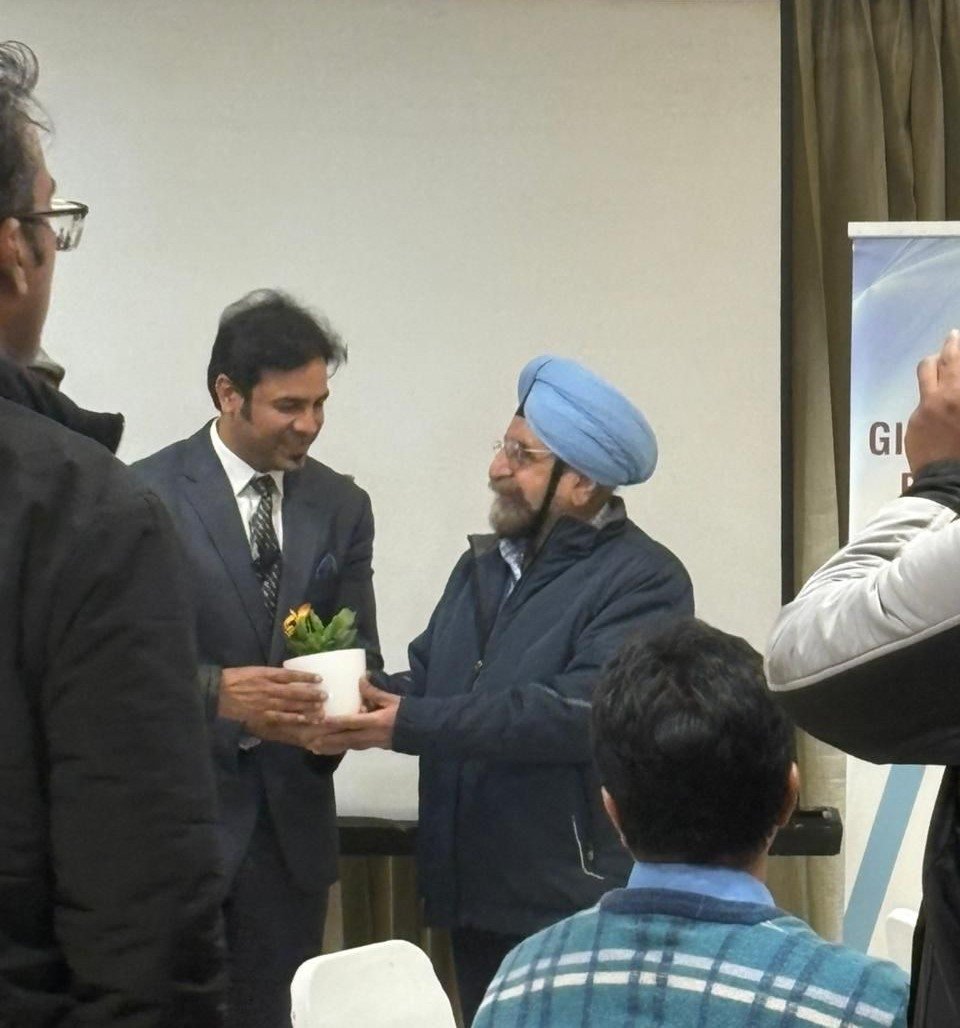 Dr Mohsin Khan - Image 32